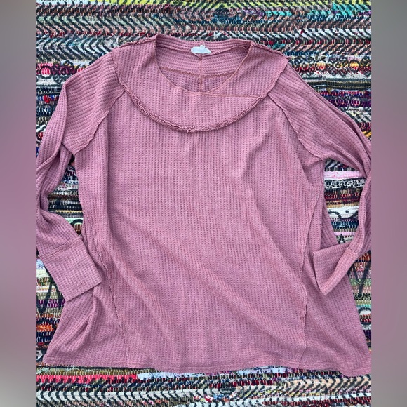 Easel Sweater - Picture 1 of 2